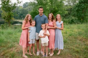 Summer family photos at Lowry Nature Center with teens and school-aged siblings