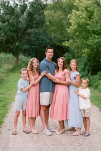 Summer family photos at Lowry Nature Center with teens and school-aged siblings