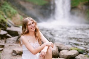 Minnehaha falls senior session in September